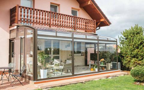 傳統(tǒng)雨棚與陽光房的區(qū)別